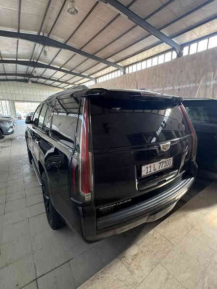 للبيع 
كديلاك اسكاليد
موديل 2020
بلاتينيوم
فول 1/1
فتحه
كشنات جلد 
كشنات كهرباء
كشن VIP
تبريد 3 قطع
هند بريك بصمه
تشغيل عن بعد
مكينه 8سلندر
حادثه بنيد فقط وبارد بلجاملغ بدون دواخل شاصي لغود مكفولات
رقم بغداد الدولي
ماشيه 106 الف 
باسمي
للاستفسار
***********
