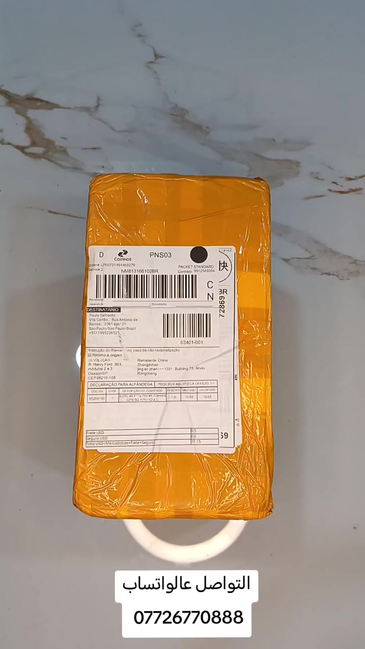 و عليكم طائرة SJRC F11S 4K Pro هي طائرة درون اقتصادية بامتياز، مزودة بكاميرا (4K) عالية الدقة (تسجل على بطاقة SD) مع محورين لتثبيت الصورة (2-axis gimbal) ونظام EIS للثبات الإلكتروني لتقليل الاهتزاز. تتميز بمحركات بدون فرش (brushless)، نظام GPS للعودة التلقائية، ومدى طيران يصل إلى (3) كم، مما يجعلها مناسبة للتصوير الجوي بمدة طيران تقارب (26)-(30) دقيقة. 

الميزات الرئيسية لـ SJRC F11S 4K Pro: 

الكاميرا والتصوير: دقة فيديو (4K) (على كارت الذاكرة) و (30) إطارًا في الثانية. مزودة بـ 2-axis Gimbal + EIS (تثبيت إلكتروني) لتصوير مستقر.التحكم والمدى: نظام نقل إشارة 5G Wi-Fi يتيح نقل مباشر (FPV) ومسافة تحكم تصل إلى (3000) متر (في ظروف مثالية).

البطارية والطيران: بطارية (11.1) فولت (2500) مللي أمبير توفر حوالي (26)-(30) دقيقة طيران.

مميزات ذكية: GPS GLONAS  لعودة آمنة إلى المنزل (Return to Home)، تتبع، طيران بنقاط محددة، وطيران دائري.التصميم: قابلة للطي (Foldable) وسهلة الحمل.

 ملاحظات هامة: يتم تسجيل الفيديو بدقة (4K) الحقيقية على بطاقة الذاكرة (TF Card)، بينما يتم تسجيل الفيديو على الهاتف بدقة (720p) عبر التطبيق.تعتبر ترقية لـ F11 Pro الأصلي بمدى أفضل واستقرار أعلى.

التواصل عالخاص او واتساب ***********.
