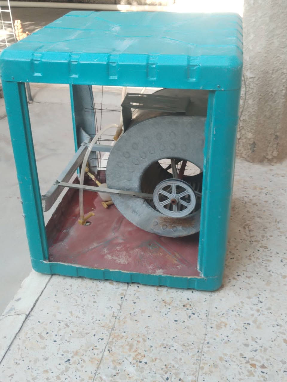 مبرده للبيع سعره ٦٠ بدون ماطور العنوان كاطون الرازي  الاتصال على الرقم هذا***********
