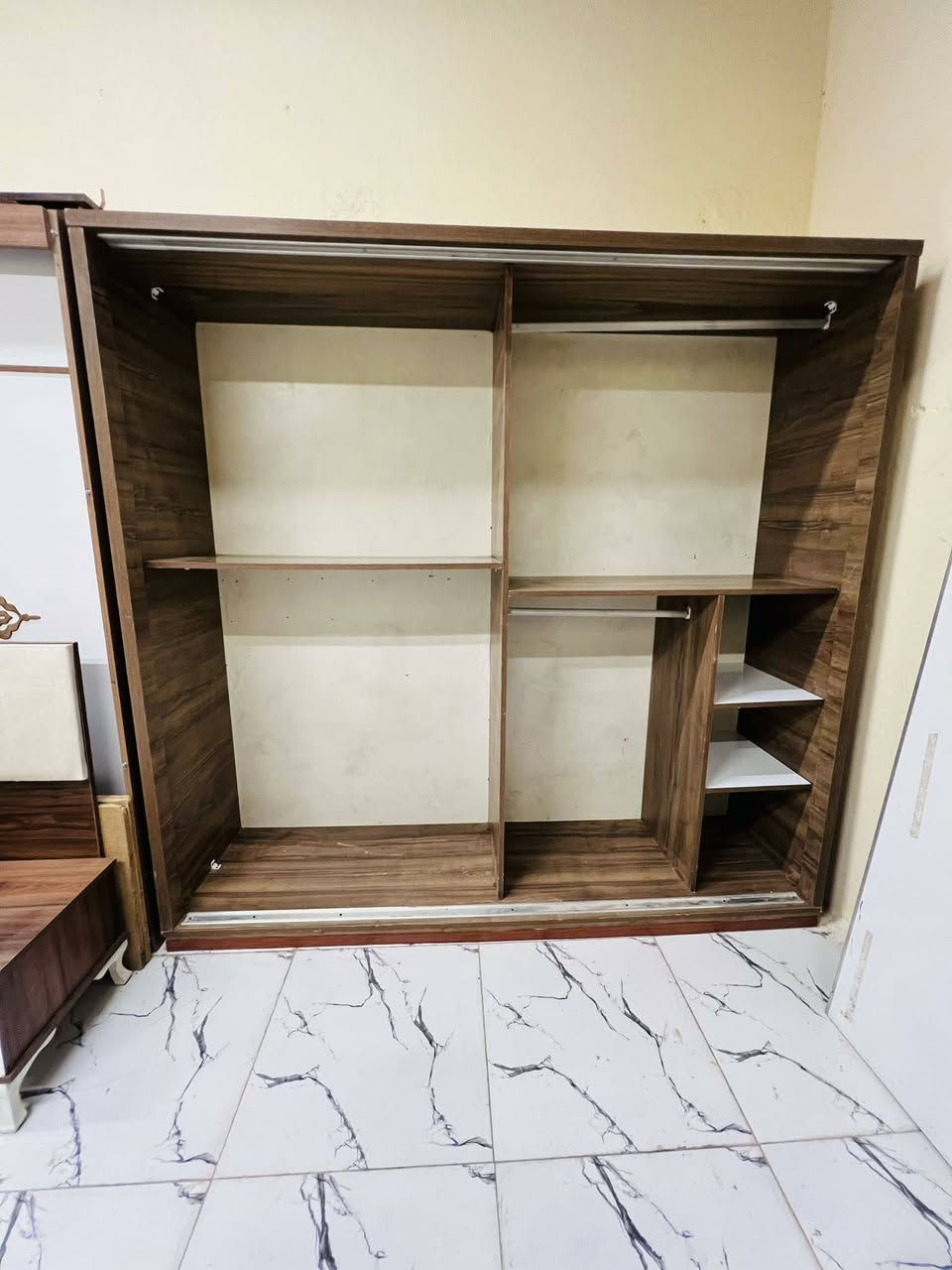 غرفة نوم مستعملة🇹🇷
نضافةفوول❤

عدد القطع / 5

نضام / أسلايت 💢 

400🔒

شد ونقل داخل بغداد مجاني🚛

يوجود توصيل محافضات

هدية 🎁 طابورية


**إذا كنت صاحب هذا الإعلان وتريد حذفه لأي سبب، رجاءا أرسل رسالة إلى الدعم الفني**