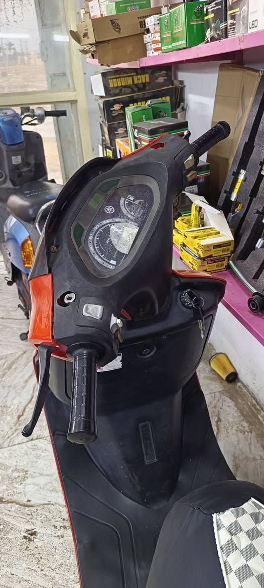 سلام عليكم وصلتنه وجبه نواع دراجات الحاويه بنسب السعار المكان قضاء الشنافيه ***********
