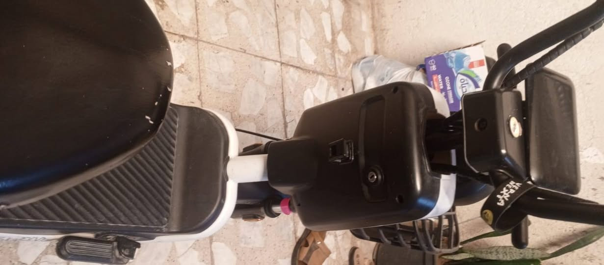 دراجه شحن حجم ١٤ جديده استخدام شهر للبيع السعر خاص


**إذا كنت صاحب هذا الإعلان وتريد حذفه لأي سبب، رجاءا أرسل رسالة إلى الدعم الفني**