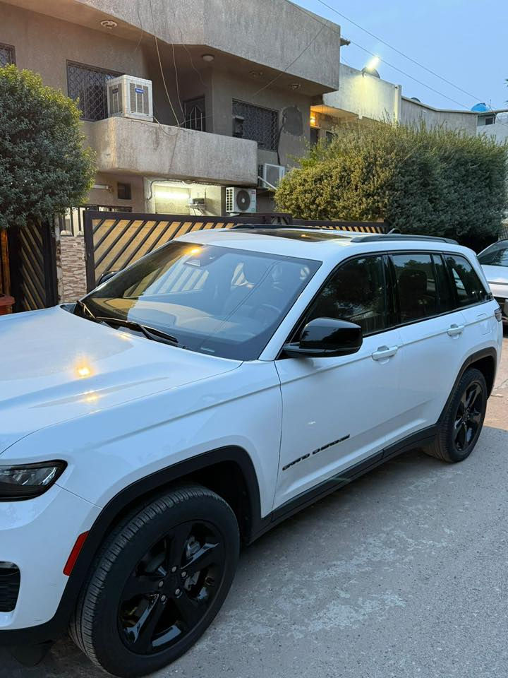 جيب التيتيود هارلم 2023 معروفه

مواصفاتها

ماشيه 54 الف كيلو

بعدها ع ضمان الشركه

مغلفه

ppf

بيها شخط بلباب  وباب بي بارد موضح بلصور جوة الشخط سعرها 34,500 وبيها مجال

مكانها بغداد شارع فلسطين


**إذا كنت صاحب هذا الإعلان وتريد حذفه لأي سبب، رجاءا أرسل رسالة إلى الدعم الفني**