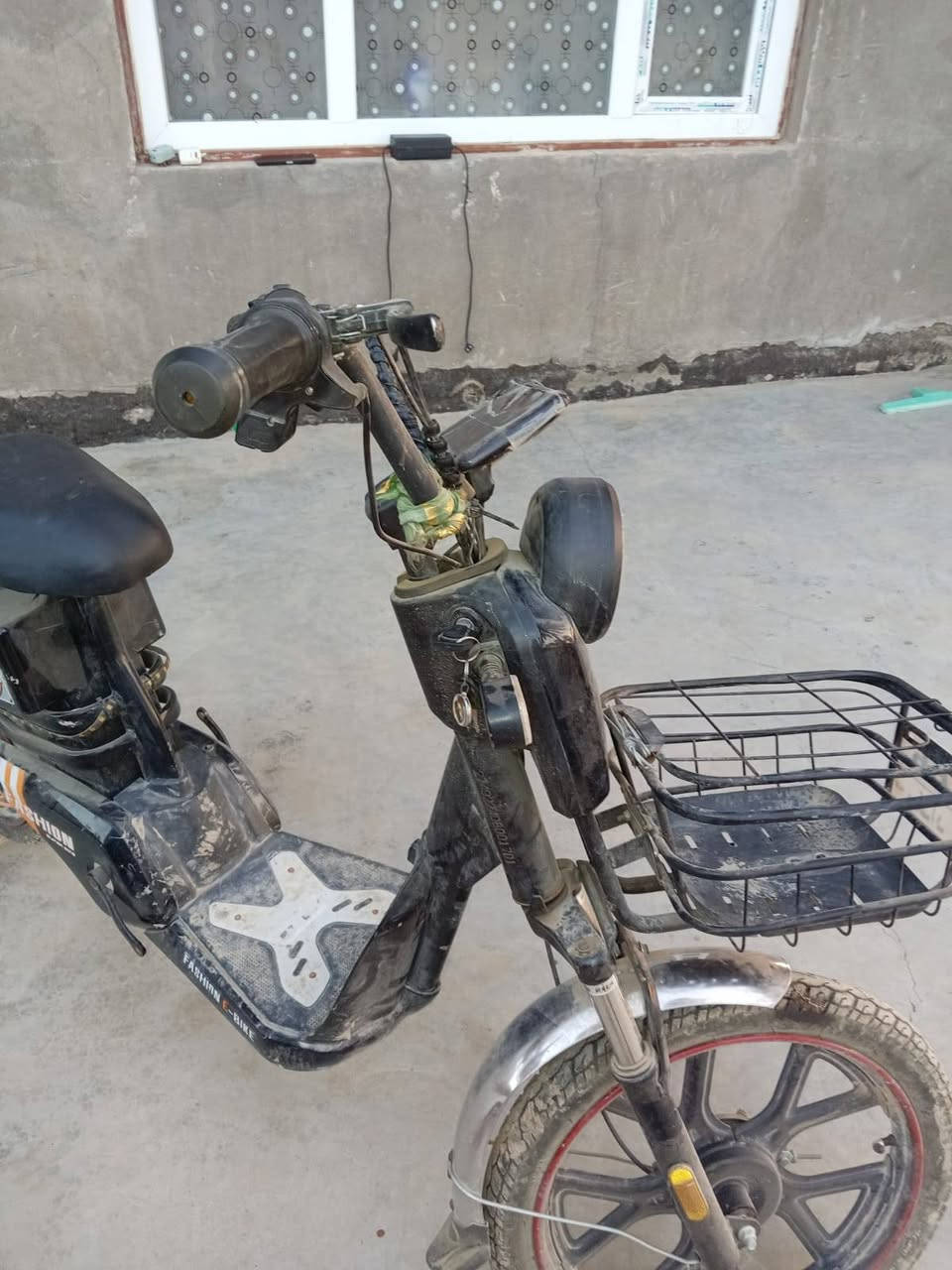 سلام عليكم
دراجة شحن البيع والشراء يجي خاص
موصفات +سعر خاص بس بنجر بيه نضيفه


**إذا كنت صاحب هذا الإعلان وتريد حذفه لأي سبب، رجاءا أرسل رسالة إلى الدعم الفني**