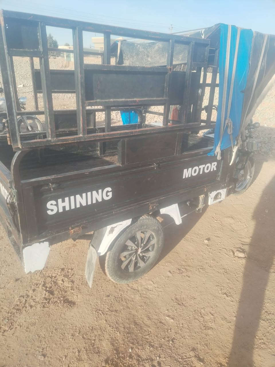 ستوتة للبيع أوراق اصولية موديل 19 ام  قصر مو شمالي  شغال كامل مابيه نقص
السعر مليون وستمية بيهة مجال بسيط الرقم ***********
