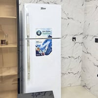 ثلاجه جديده استعمال قليل سبب البيع بسبب صغر المكان سعرها 450 جديده اي ...