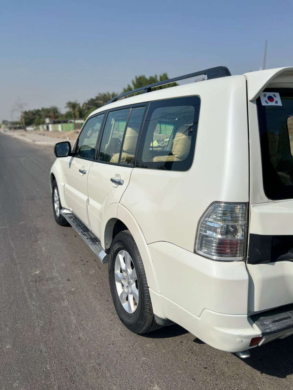 للبيع سياره باجيرو حبتور مديل٢٠١٠بسمي رقم بغداد انكليزي كامل مواصفات فتحه مري شفط حساسات جانبية دمام خلفي تخم تاير صبغ ٣قطع بدون دواخل سونار بالمنشور أثر شخوط سعر123 ورقة بيه مجال مكان السياره بغداد البلديات رقم الهاتف ***********
