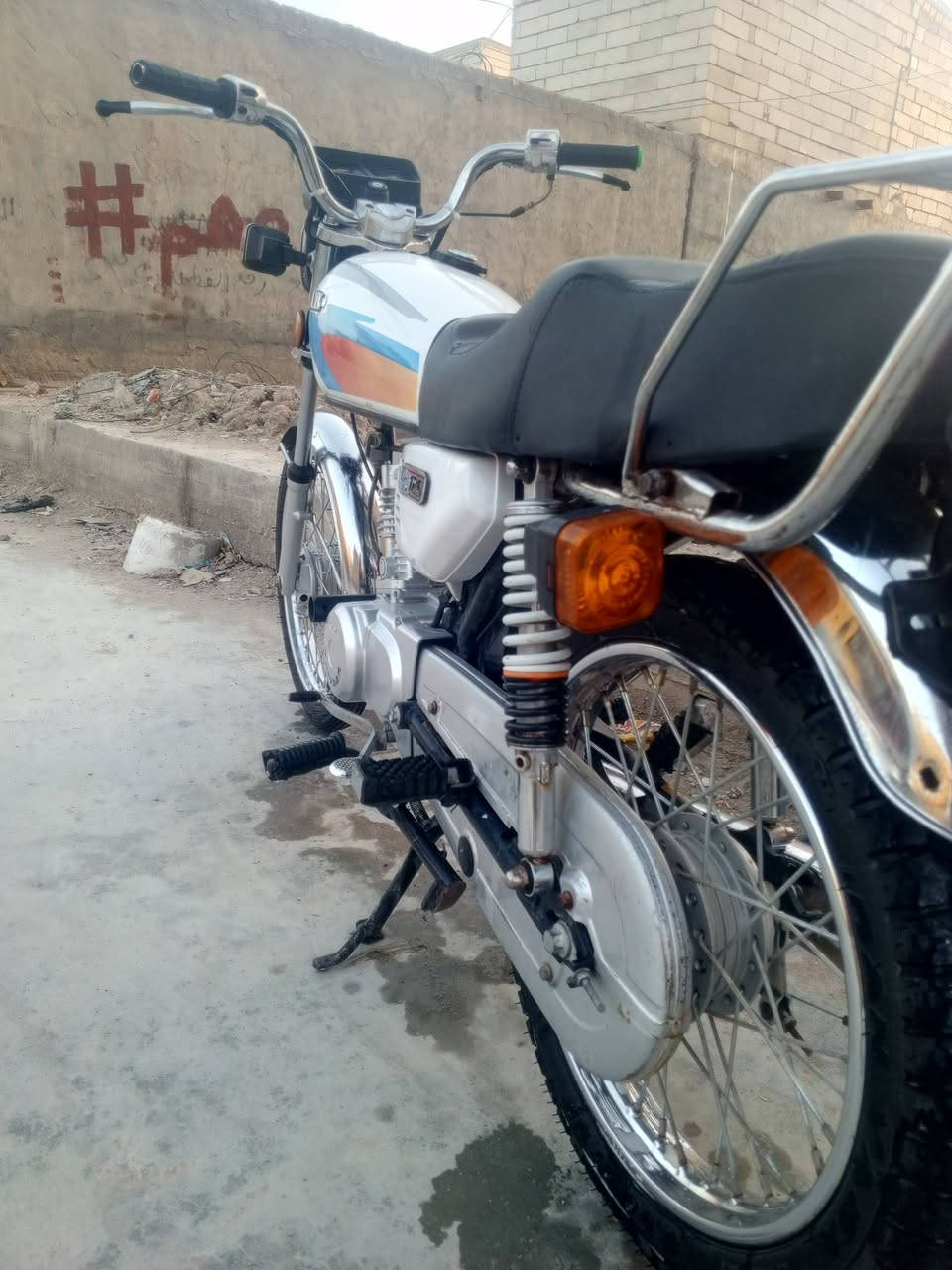 دراجه كلك للبيع مكينه رابيدو صالي ست اشهر من عمرناهة شرط تفيلس ما فيلسه السعر 650 وبي مجال مكاني الناصرية سوق الشيوخ ***********
