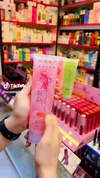 جل مقشر • للمناطق الحساسة • يزيل الجلد الميت