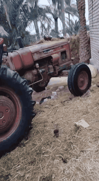 سلام عليكم عنتر له بيع موديل 88 مكينه بعدهي شركه برغي مامفتوح بيه تصل عله رقم ***********
