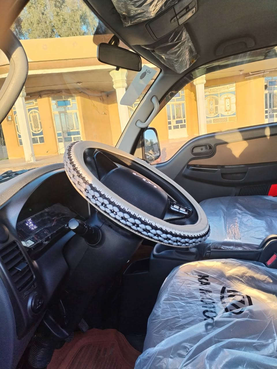 سلام عليكم.. كيا للبيع موديل 2025. كامل مواصفات فول سستم + تغليف ٢ ملم رقم بغداد مكان سياره بابل جبله للاستفسار الاتصال على الرقم ***********
