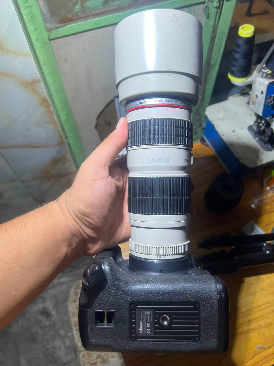 كانون دي 700 مع عدسه 70_200
مع عدسه 18_250 

مع كراب +3بطاريات 

مع ضاء بيبي لايت 

مع شاحنه 

نقل صوور 

ورام  

سعر 725 الف بيه مجال 

مكان بغداد مدنيه الصدر


**إذا كنت صاحب هذا الإعلان وتريد حذفه لأي سبب، رجاءا أرسل رسالة إلى الدعم الفني**