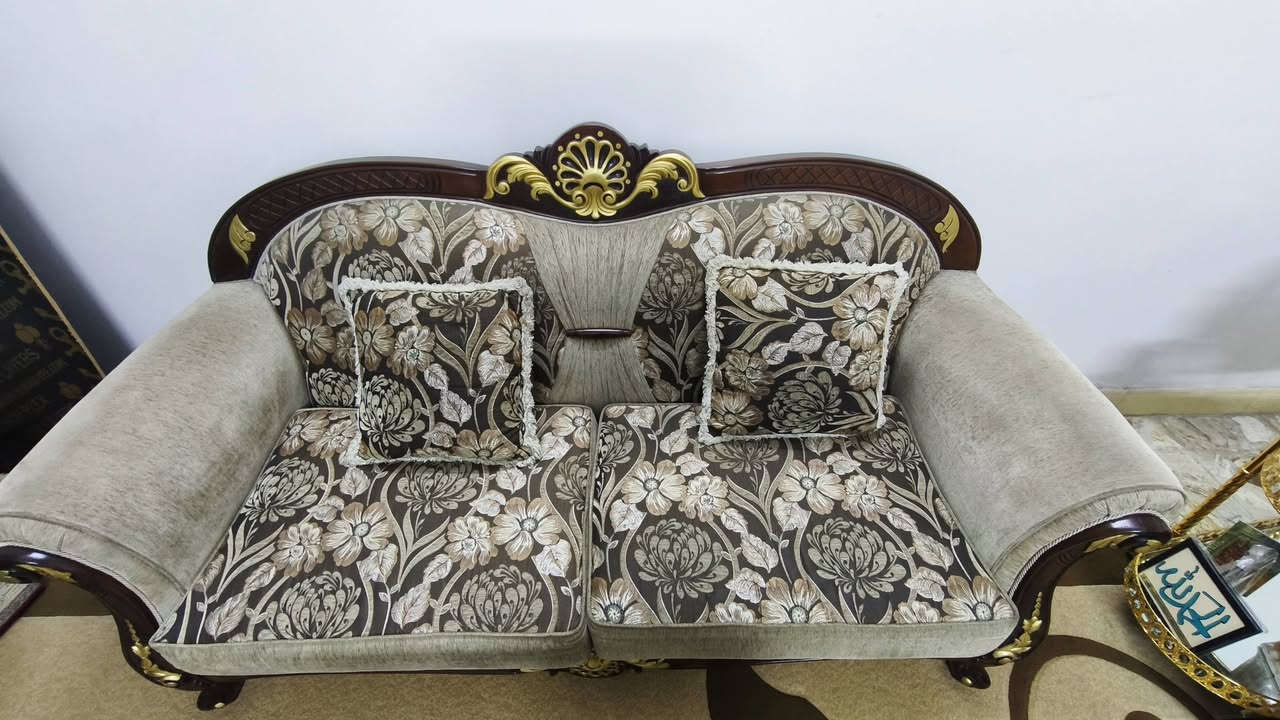 طخم للبيع يحتوي على
كرسي مفرد عدد 4
طخم ثنائي عدد 2
طبلة صغيرة عدد 2
طبلة كبيرة عدد 1
مندر عدد 4
السعر 800 الف دينار 
الموقع حي اور قرب نادي النفط 
لا تتوفر وسيلة نقل


**إذا كنت صاحب هذا الإعلان وتريد حذفه لأي سبب، رجاءا أرسل رسالة إلى الدعم الفني**