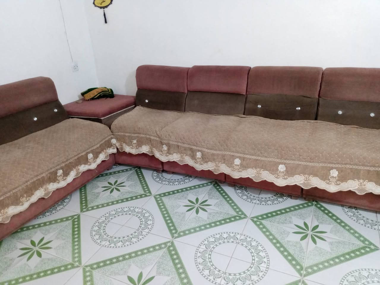 ديوان للبيع سعر 200الف وبي مجال بسيط.


**إذا كنت صاحب هذا الإعلان وتريد حذفه لأي سبب، رجاءا أرسل رسالة إلى الدعم الفني**