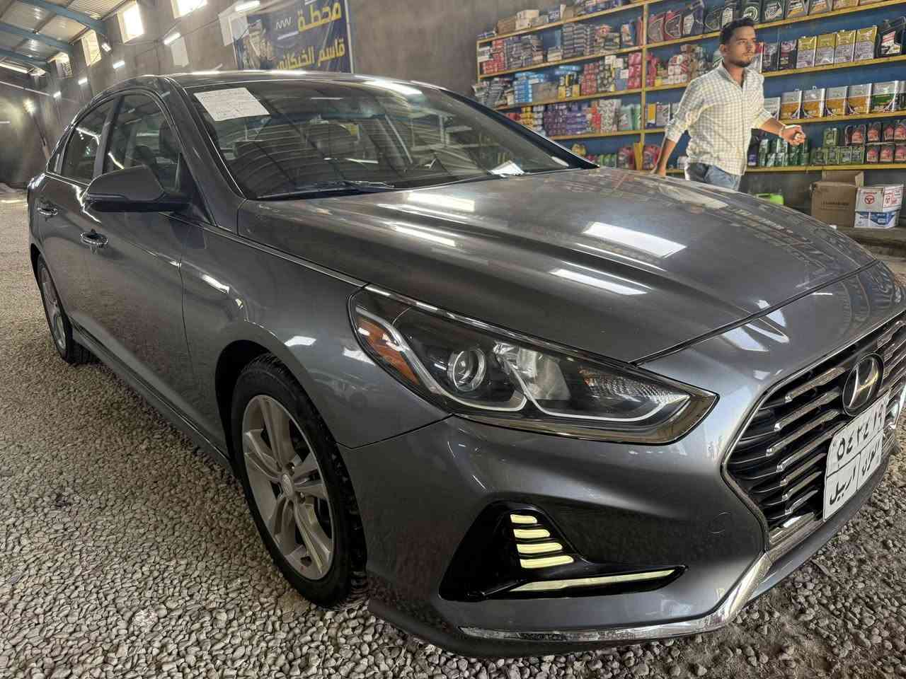 سوناتا موديل 18 فول فتحه بصمه شاشة كبيرة رادار فول الفول وارد كندي السيارة مكفولة من الحادث والفتح داخله كلين بالعراق صار بيه صبغ نص قبق الجنطه وربع جاملغ وع الفحص جاهزه مناقصه شي تبريد حداديه مكينه كله زيرو السعر 118 ورقه بيه مجال بسيط 
***********
***********
