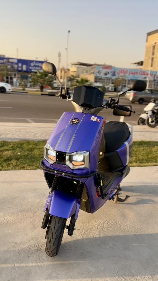 دراجة سكنس شحن ام عيون
دراجة شحن دراجة كهربائية ام عيون 

اللون بنفسجي

من ماركة هاوجي ZKH 

3 سرعات 
السرعة القصوى  80 حقيقي بالشاشة وبالمشي

6 بطاريات 32 أمبير 

72 فولت  

ضد الماء 

نضام ال P

نضام الرجوع للخلف R 

نضام مثبت السرعه  

نضام حساسات جانبية وخلفية 
مانع للسرقة 

 تشغيل بصمه 

گلوبات عالي ناصي قوي جداً 

أشاير يمنى ويسرى 

الكهربائيات كلهن شغالة 

الشاحنة الاصلية تدعم الشحن السريع 

مرايات

صندوق كبير داخلي 

الملف 2000 حقيقي 

🔴السعر :  750 الف وبيهة مجال قليل بالخدمة للشراي 

العنوان : البصرة : الامن الداخلي

الرقم : ***********
