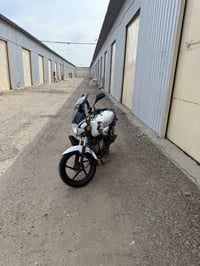 بوكسر للبيع ٢٠٢٣ نازله بل ٢٤ دراجه رقم وسنويه إنكليزي بأسمي نضيفه كلش ...
