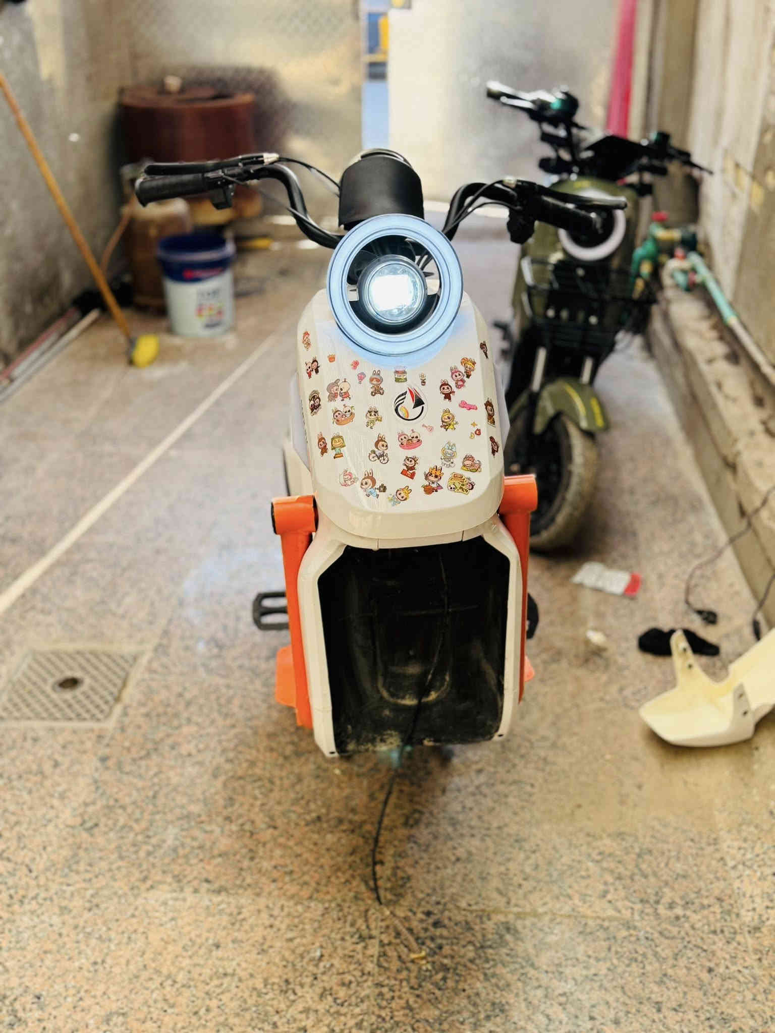 سلام عليكم شباب دراجه سونك دراجه كامله بس دبل لأمامي مكسور شغال 100‎%‎100لكفرات نضافه100‎%‎70بيها شخوط لاً اخوكم اخو خيته ويفوت بلفرع بسرعه 🤣#شباب تجي تشوف دراجه عجبتك الف عافيه وإذا عندك دبل الها ركبه وطلع بيها ما بيها اي نقص بس نقصها دبل امامي مشتراتها صارت علي ب650ورايد أبيعها لاً ما تفيدني راح اجيب بانزين شتطيني بيها نعمه بس بما يرضي الله وبحضك وبختك دراجه كبال عينك جيك كلب لا تطي سعر تواصل واتس آب ومازنجر موجود رقمي ***********
