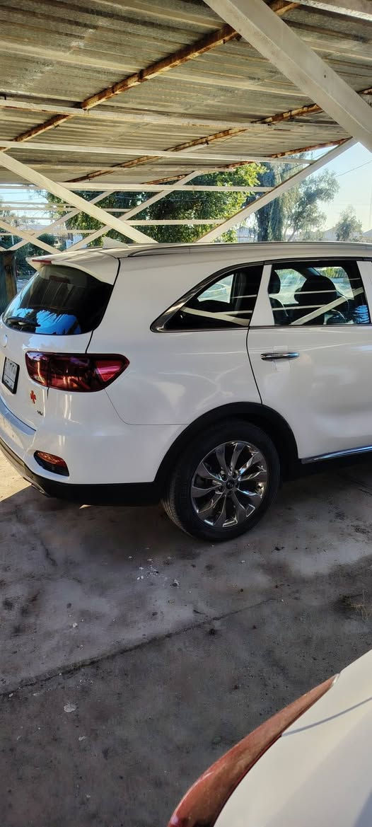 من رخصة مسول الكروب.. سورنتو 2020خليجي 6سلندر سبعه راكب فول عدا فتحة السقف السيارة صبغ عام اثر تجوه للبيع او مراوس فورد ***********
