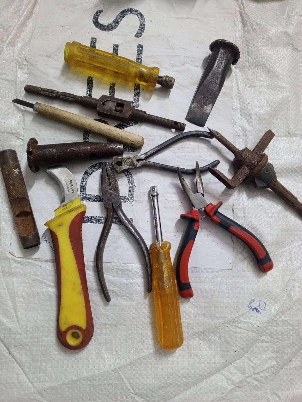 عده منوعه 100 الف على اول تم *********** وات ساب
