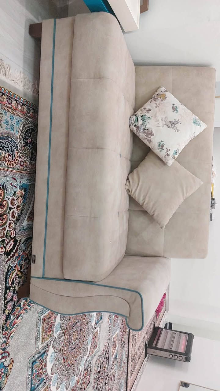 قەنەفەی هەشت نەفەری  ئێڵ شەریکەی clim  زۆر خاوێنە کەم بەکارهاتووە  ئەکرێتە سیتەم ژێرەوەی مەخزنە ئەشیای  زۆر دەگرێت ٣٠٠هەزار سلێمانی


**إذا كنت صاحب هذا الإعلان وتريد حذفه لأي سبب، رجاءا أرسل رسالة إلى الدعم الفني**