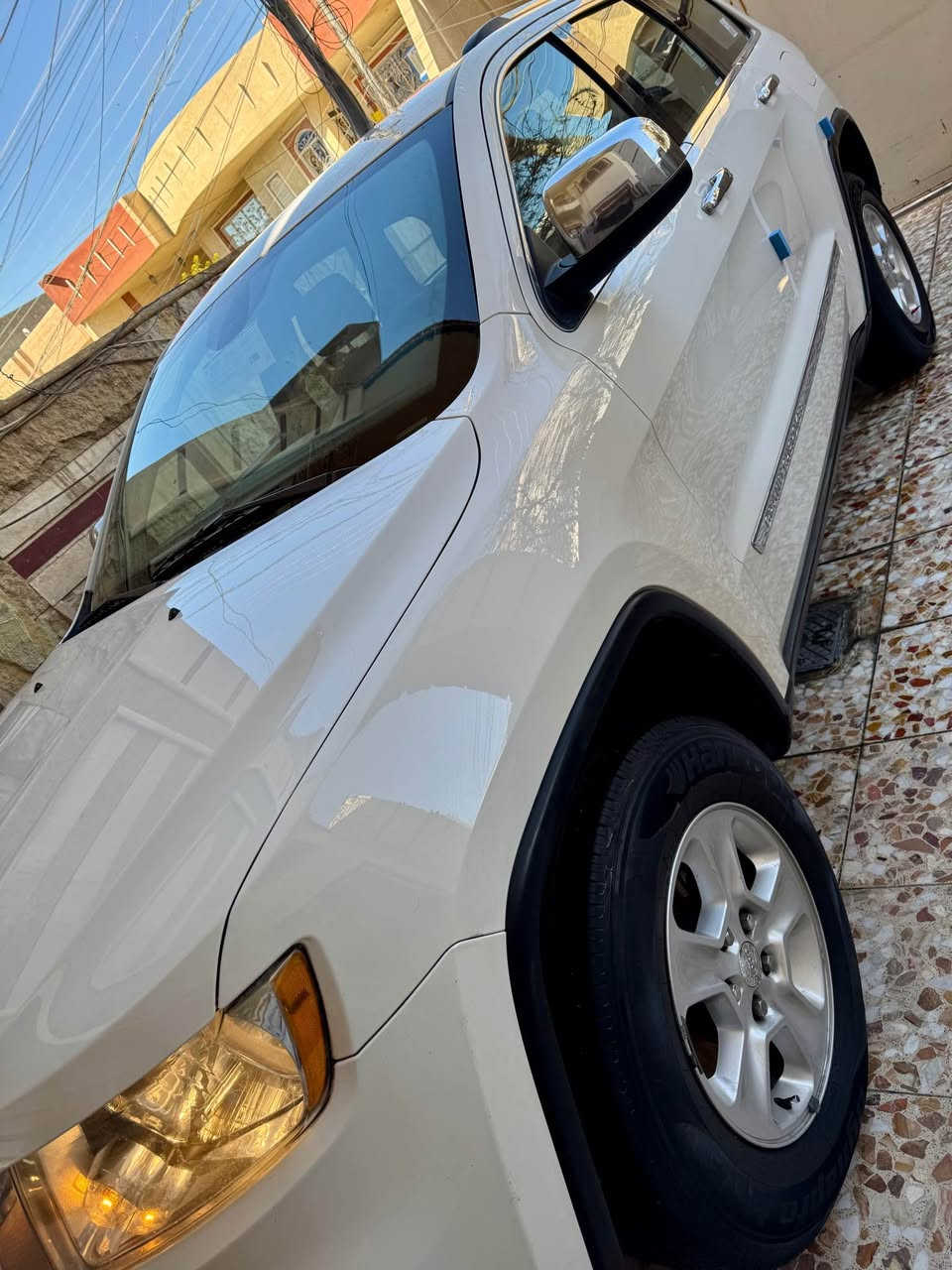 السلام عليكم جيب 2011 للبيع وارد امريكي السيارة كلين تايتل بدون حادث بدون غرق بدون كلشي وتقريرها موجود صار بيها منورة التحميل شوية صبغ بل تكم محدد بل صور بدون دواخل بدون معجون بدون ايرباك بدون كلشي بسبب التحميل السيارة جديد جداً رقم بغداد مميز السيارة شادلها قبل اسبوع صدر ب٧٠٠ الف وتخم تاير جاهزة من كل النواحي موصفات كشنات كهرباء بصمة شاشة كبيرة كامرة خلفية حساسات وباقي الموصفات المعروفة كير مكينة خير من الله السعر 157 وبيها مجال حك الجية المكان بغداد السيدية رقمي *********** بغداد, العراق
