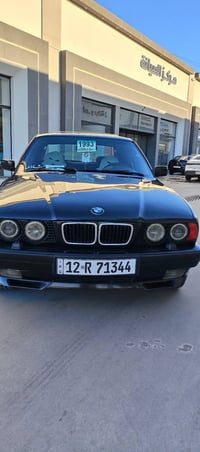 1993 كيرعادي Bmw530. V8 سلايت طكتين بجم عريض 4جامات كهرب طخم ويل خليه ...