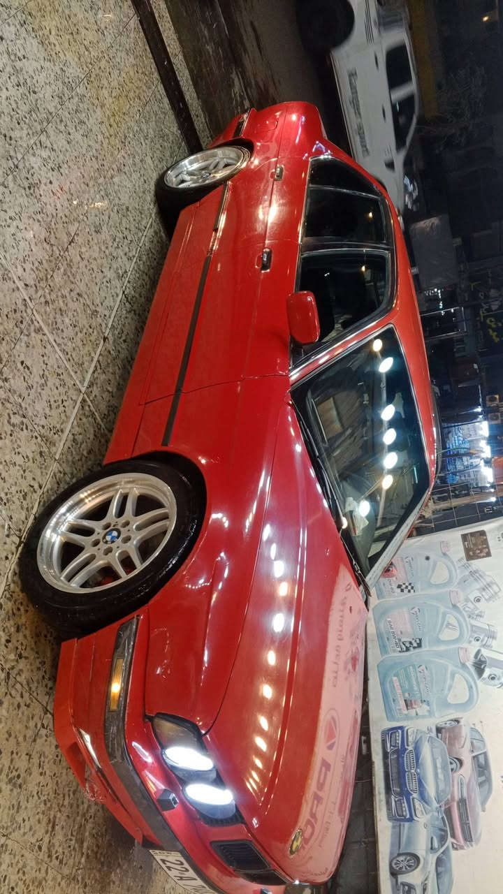 السلام عليكم BWMحجم 520كير والمكينه والباقي كله 25سياره فول مكينه وكير  جديدفتحه 3طكات  رقم اربيل صدر تايرات جديدتبريد ثلج تفىاوباقي تفاصيل تصل ودلل السعر 68وكل ***********
