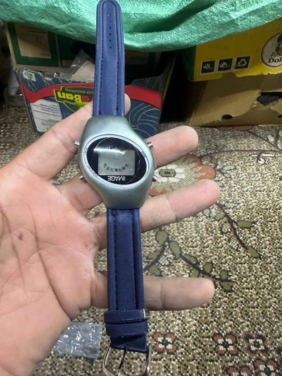 وجبه مال ساعات باله جديد ما مستخدم شلعه كامله تقريبا 5000


**إذا كنت صاحب هذا الإعلان وتريد حذفه لأي سبب، رجاءا أرسل رسالة إلى الدعم الفني**