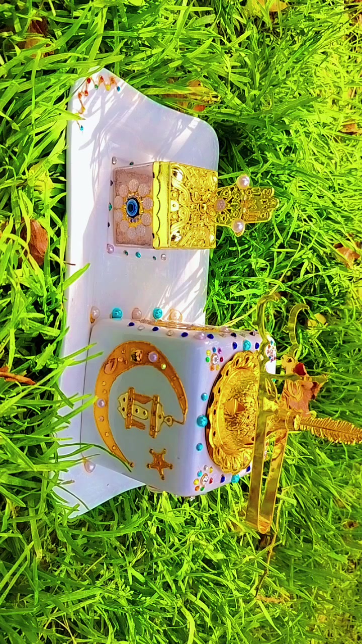 مساء الخير 🫶🏻هذا جزء بسيط من شغلي 😍
مباخر واكواب وفرج شعر ومرايا وبكج بيبي وتعليقه سياره وعطر بلاسم الي تردو ❤️احلى هديه ممكن تقدموه 😍والي حاب يحجز لعيد المعلم🥰 
بأنسب الاسعار❤️ 
متوفر توصيل لجميع المناطق والمحافظات 🌹❤️


**إذا كنت صاحب هذا الإعلان وتريد حذفه لأي سبب، رجاءا أرسل رسالة إلى الدعم الفني**