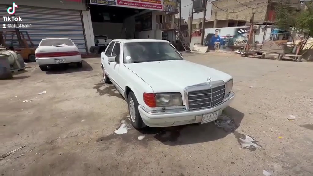 سياره البيع المواصفات.                                         ١- سياره بلديه  بيه مكانات صبغ.                                  2 - بطن السياره بلاديه عل شركه                                      3-ارين كرهباي                                                            4_  مكينه وكير بلدي  بلدي عنكبوت. 300                                                5_  السياره كرهباياته كله شغاله                                              6 _   رقم بغداد  تحويل شوكت ما تريد                                  7_  سياره مواصفات بيه منضومه مال تصوير                                8 _ السياره حله من الصوره تجي وشوف بعينك                              9  _ ملاحضه ملاحضه السياره بيه تبخير قليل كلش                      ١٠ _ مكان السياره بل حله الهاشميه                                ١١ _ السعر ٦٠ وبيه مجال الطيبين الهاتف ***********       ملاحضه السياره بيه تبخير
