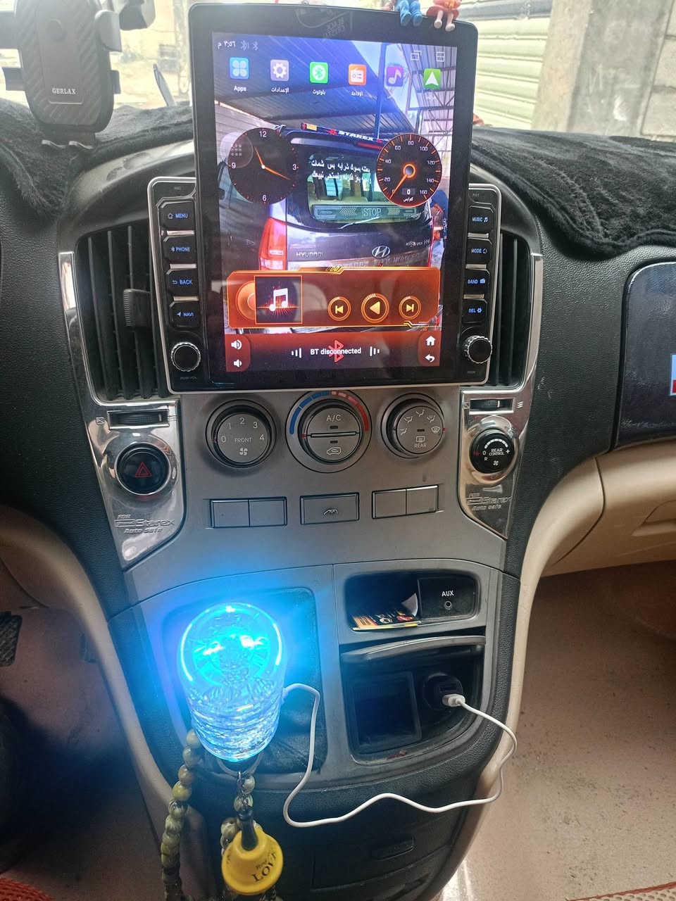 سلام عليكم عيدكم مبارك سياره جديده موديل 8 مكفولة كفاله عامه محرك كصه حاويه هو وتفرعات كير اكسل مكفولات شرط باتري جديد تخم تاير كوري أصلي جديد جدا لايت زنون بلوجكتر زنون ابو 200 دولار سياره مال بيت استخدام شخصي بيع او مراوس بسيارة نضيفه الافضل سيارة 7 راكب لأن عائلتي كبيرة وبيها شغلات اهواية هذا ولكم الشكر السعر 130 سياره باسمي ضريبة وغرامه صفر وهيه رقم بغداد انكليزي رقم ***********
