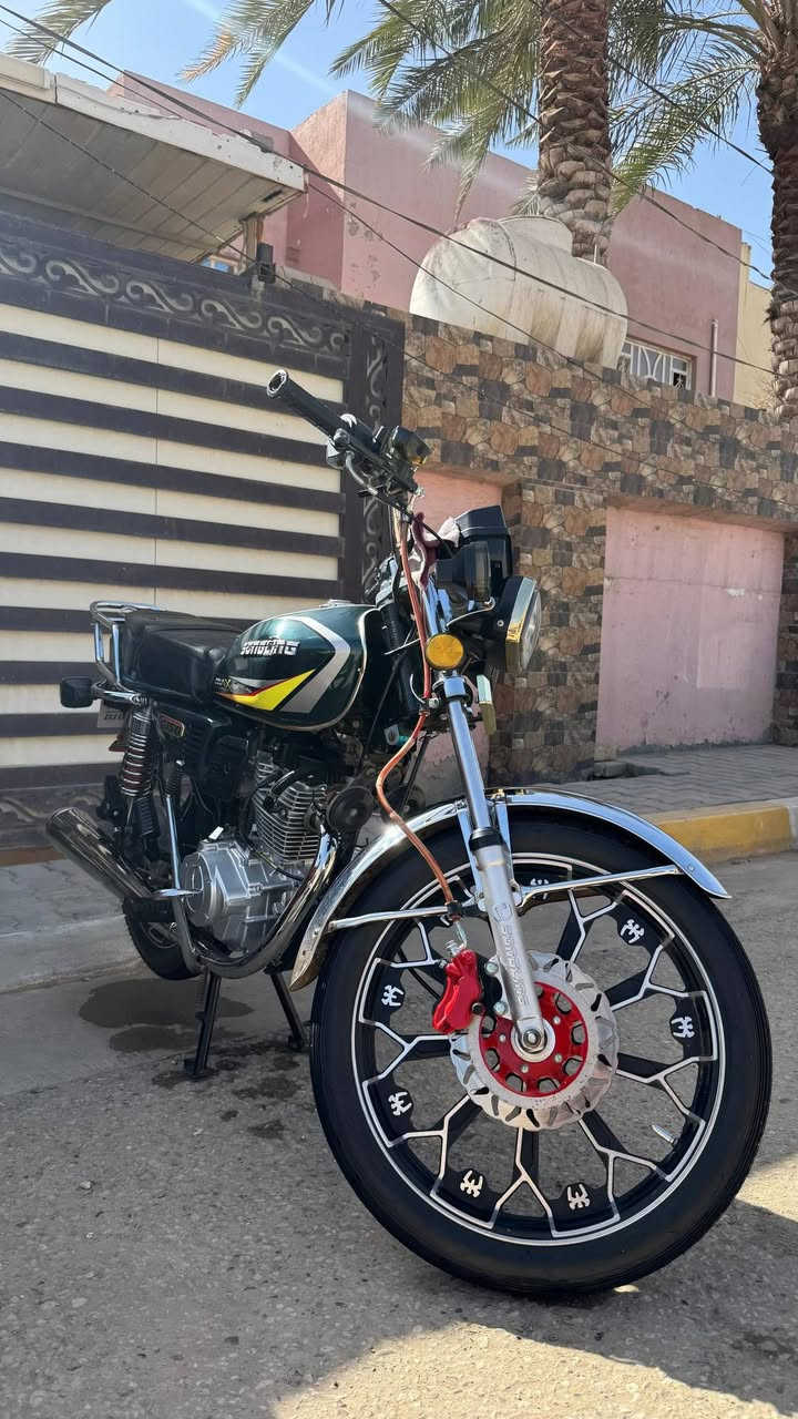 السلام عليكم دراجه سافان للبيع اوراق سكنر موديل ٢٤مكفوله كفاله عامه مكينته برغي  مامفتوح بيه مكان الديوانية الاسكان السعر ٧٠٠وبيه مجال رقم صاحب الدراجه***********
