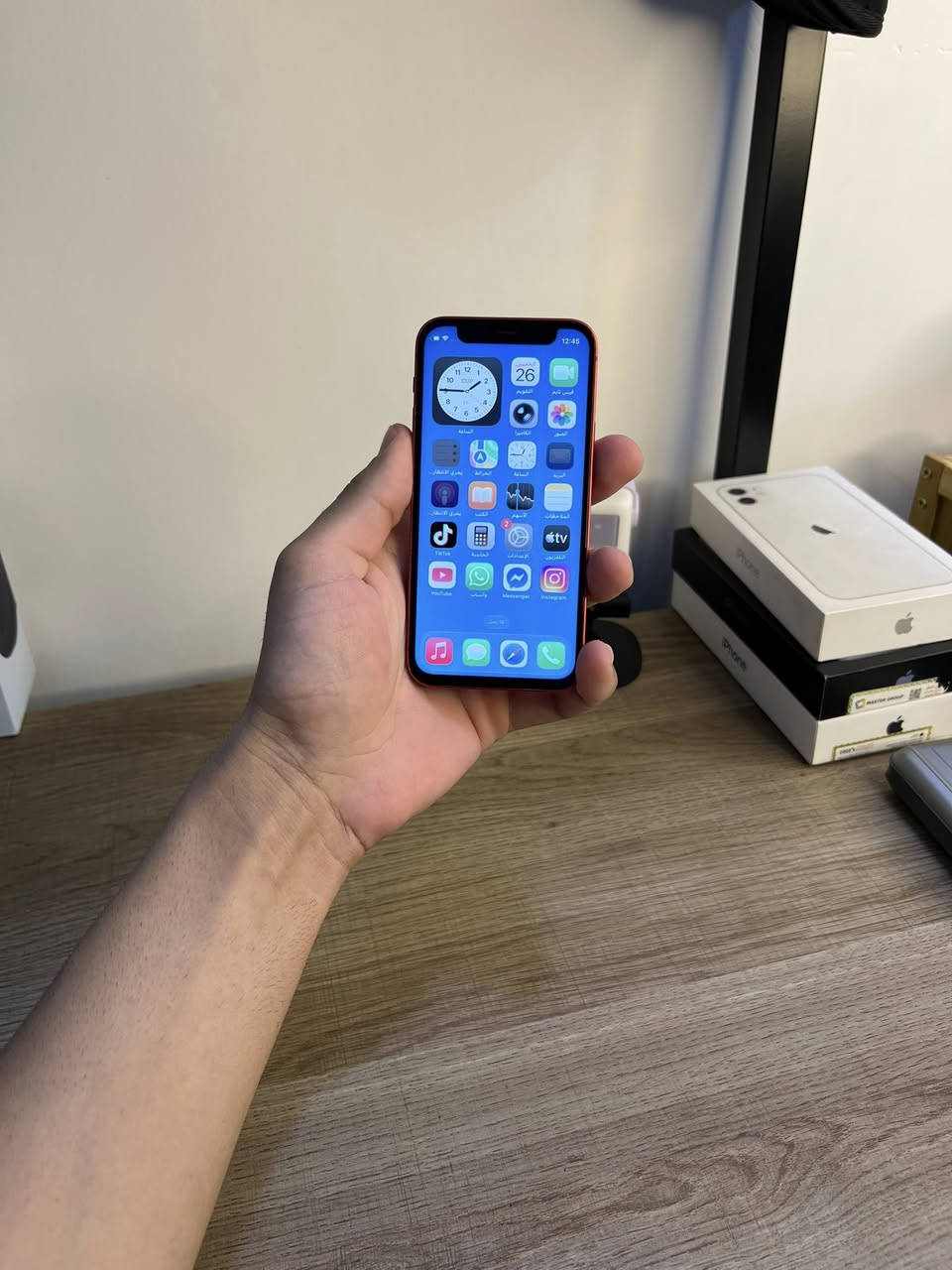 ايفون 12 mini الحجم الزغير ❤️‍🔥🤭 ذاكرته 256 😁 بطاريته 🔋85 الجهاز حيل نضيف وعلفحص وضمان انطي بي سبوع كامل ، ملاحضه الجهاز مستبدل شاشه فقط ، لكن 3 خيارات وفيس ايدي شغال طبيعي / المصداقيه اهم من كلشي / سعر الجهاز 200 الف قفل وتوصيل موجود الشراي يتصل ***********

