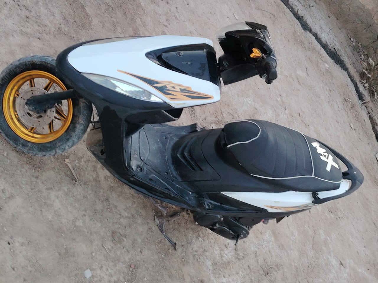 السلام عليكم  ماكس للبيع مكفوله كفاله عامه كله جديد. نص هندر تشتغل 
فقط سلف عوزها  وسلفها ويها ستوني مشتري.. مكان القاسم. السعر 450وبيه مجال قليل ترهم مراوس بكير...***********  ...  بي واتساب
