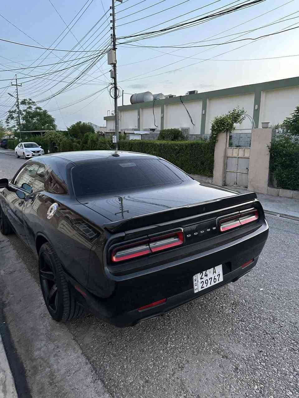 للبيع 
Challenger 2021 v6
بدون ارباك 
فقط بردة 
كير و محرك كل بشرط 
ماشية ٥٥ ميل 
سنوية و رقم كل جديد 
بجم كبس 
قطعتين و ربع صبغ 
حادث سطحي 
مكاني اربيل 
سعر ١٨٥ بيها مجال بسيط 
*********** واتس اب
