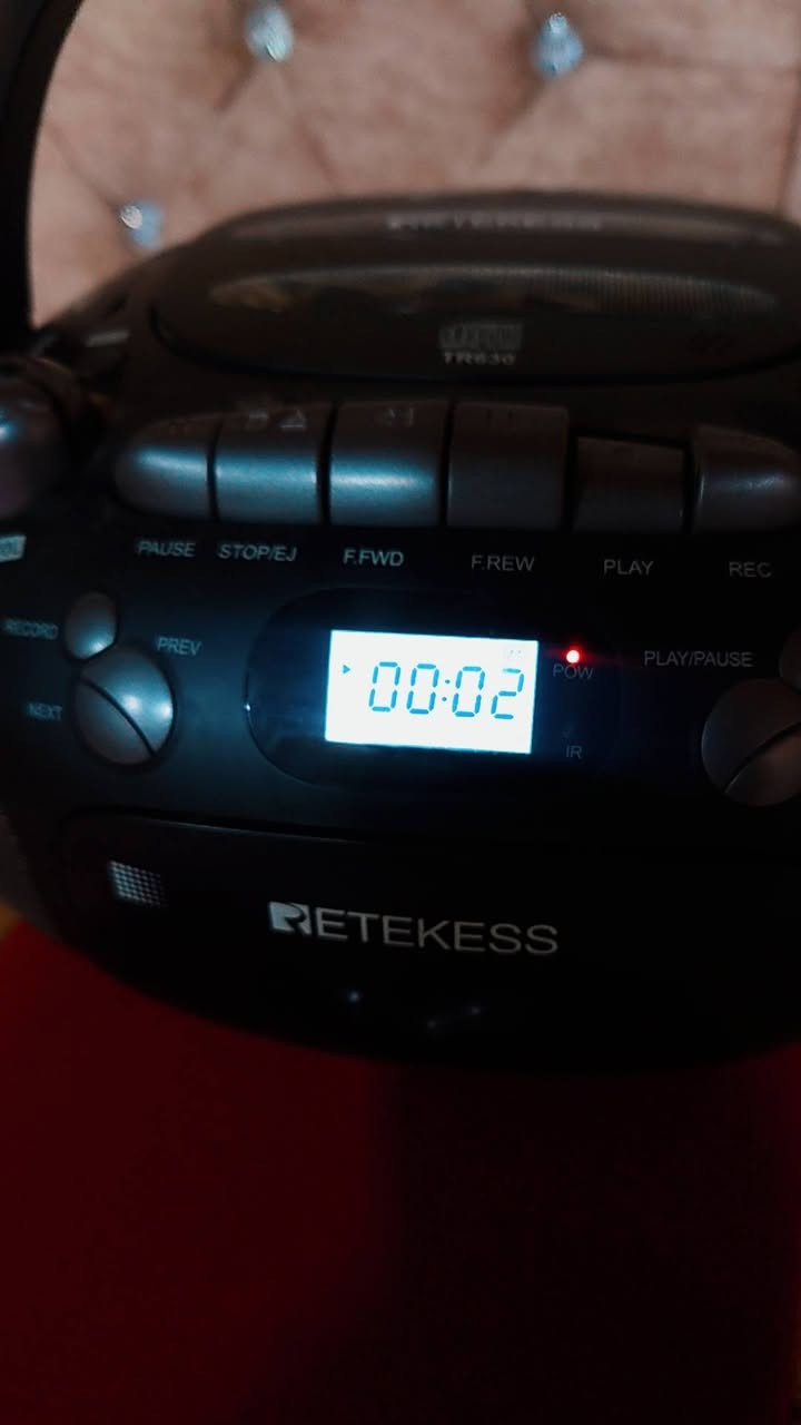 مسجل كاسيت كلش حلو ومرتب حجمه وشكله جميل جدا شاهد الفيديو سعره 30 الف يستقبل كاسيت وسيدي وراديو ورام وفلاش شغال بالكامل نظافه اخو الجديد رجاءا فقط الجاد بالشراء يتفضل خاص وسعره قفل تحياتي


**إذا كنت صاحب هذا الإعلان وتريد حذفه لأي سبب، رجاءا أرسل رسالة إلى الدعم الفني**