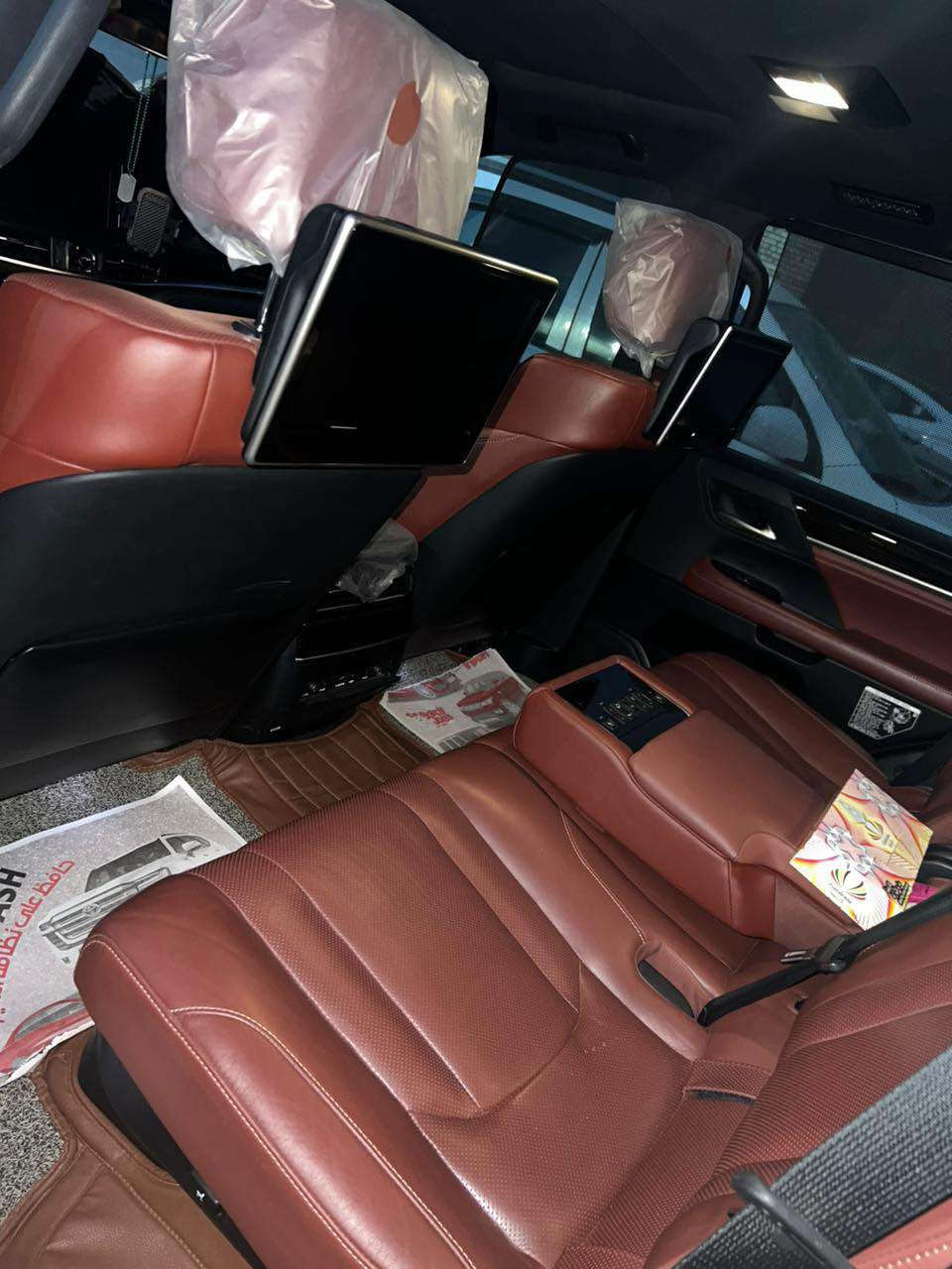 السلام عليكم
للبيع لكزز
السيارة جديدة ونظيفة جدا
موديل ٢٠١٦
ماشية ١٢٥ الف حقيقي
فول مواصفات معروفة مواصفاتها
مكفولة عدى تكحيل بالباب مال سايق  بالكارت
سيرفس كامل بالشركة
تخم تاير جديد
رقم دهوك باسمي
مكاني بغداد الكريعات او السيدية
السعر ٦١ وبيها مجال بسيط
للاتصال ع الهاتف
*********** بغداد, العراق
