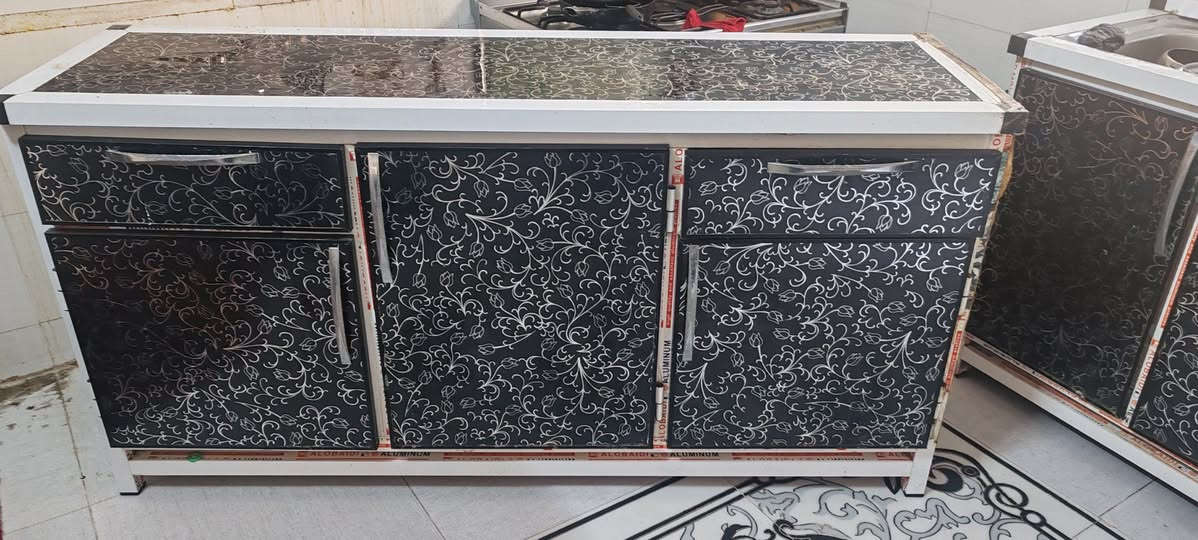 للبيع ***********
