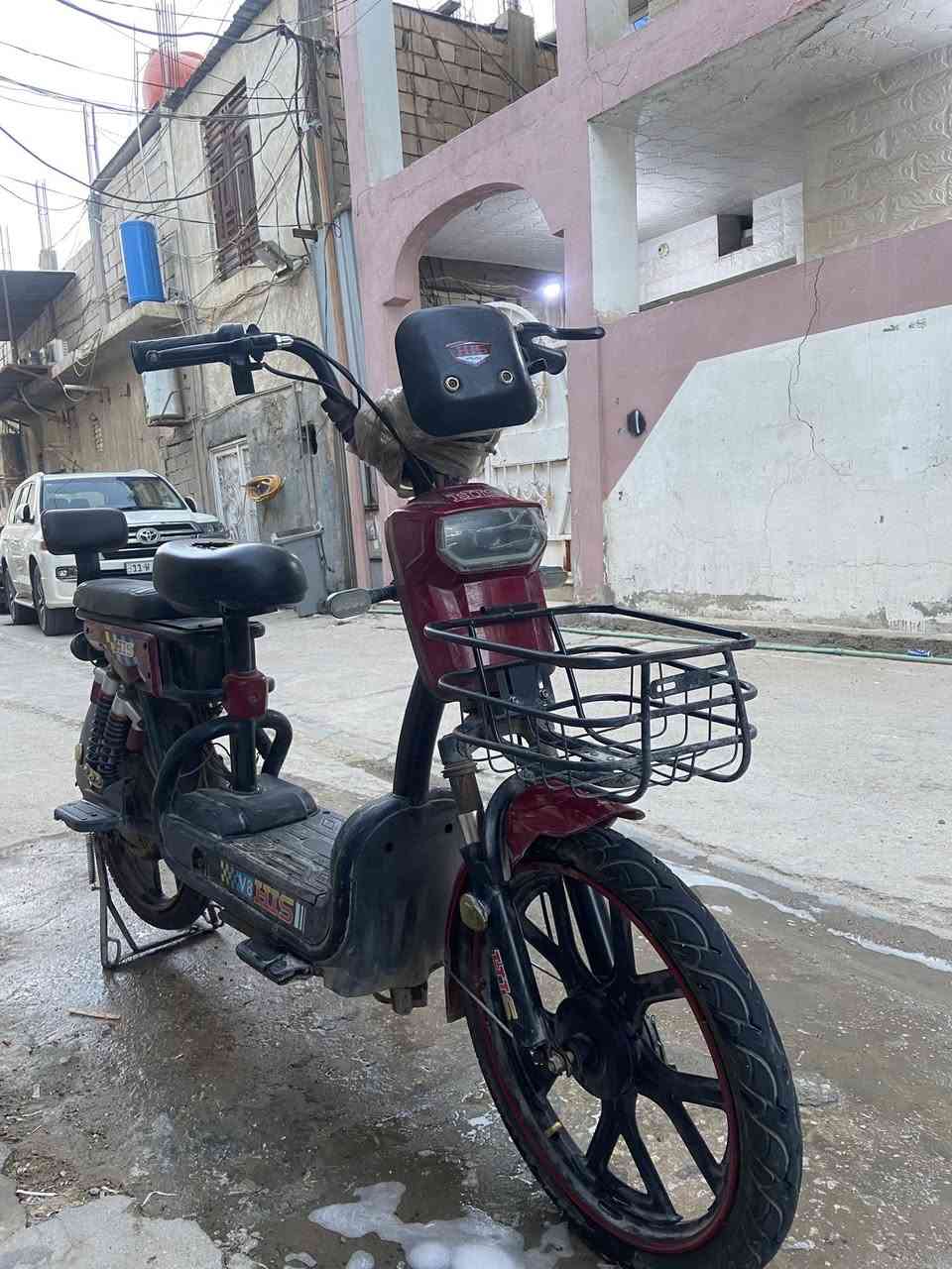 بايسكل شحن للبيع 
البايسكل مستعمل والهيكل الخارجي يحتاجلة ترتيب .
بس البطارية  ليثيوم (محور)وحالتها زينة وتشتغل بشكل جيد.

السعر 250 الف وبي مجال 
للتواصل ***********
