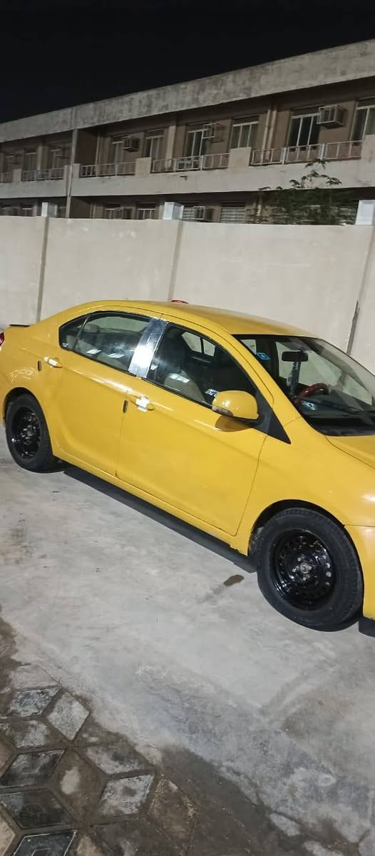 فولكس للبيع رقم واسط باسمي دولي
نضافه خير من الله مكان بغداد سعر 43 وبيه مجال مديل 13 الاتصال ***********
