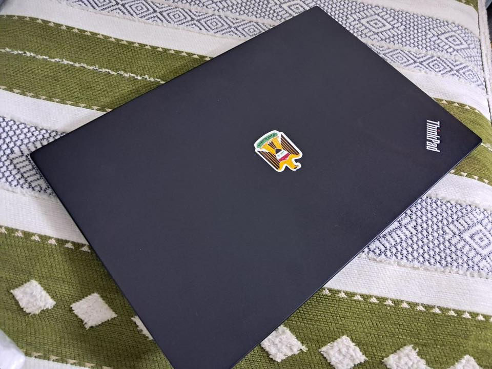 لابتوب للبيع lenovo thinkpad t450s
الرامات 8 كيكا 
المعالج AMD Ryzen 5 PRO 3500U w
الذاكرة 256 ssd
البطارية تكفي من 2 الى 3 ساعة حسب الاستخدام 
النظام windows 11 pro
النظامة 95‎%‎
السعر 270 وبيه مجال والتوصيل وين ما جنت 
وللتواصل على هذا الرقم واتس اب فقط ***********
وباقي المواصفات موجودة بالصور
