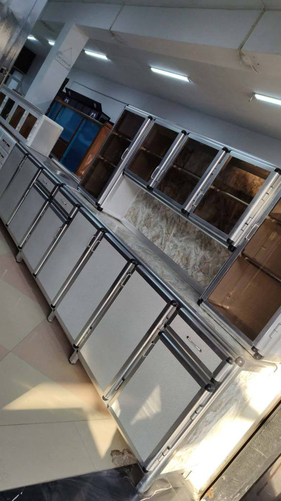 معرض الإمارات لبيع الكاونترات الجديد والمستعمل موصل جانب الأيمن شارع النبي شيت بادارة حارث الجواري موصل, نينوى


**إذا كنت صاحب هذا الإعلان وتريد حذفه لأي سبب، رجاءا أرسل رسالة إلى الدعم الفني**