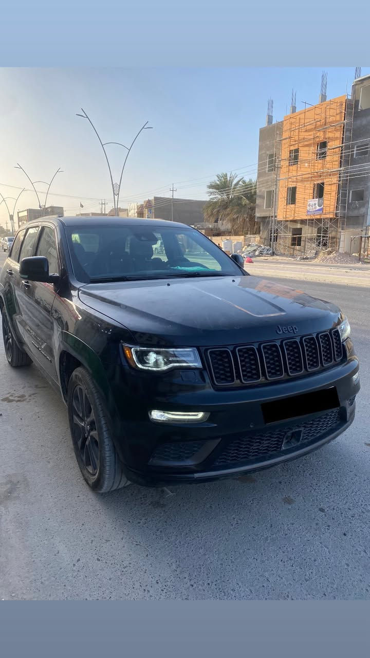 جيب شيروكي فول مواصفات مديل2018 ماشيه 80بيه جاملغ امامي سرقه رقمها بصره بسمي
السعر 220& وبيه مجال البصره الزبير ***********
