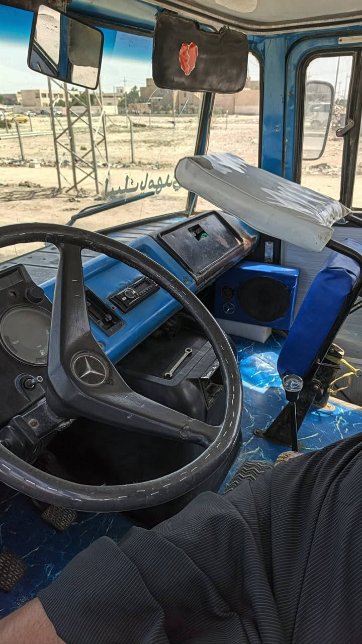 سلام عليكم مارسيدس.خرسه للبيع سياره جاهزه مكينه. بيهه خيط بخار فقط السعر ٧ وبيه. مجال رقم ***********
