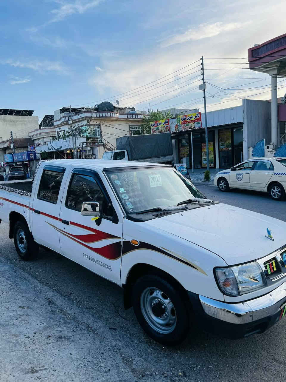 ئەم نیسانە بۆفرۆشتن شتئکی زۆر
پاکو بئ مەسرەفە سعری 36کەمئک مەجال شوئن
سلئمانی سەیارەکە سەنەوی لەگەڵە گەرمووشتەری نیت 
نەسەری خۆیت بئهشنە نەسەری منیش 
لەسەری ئیزنی ئەدمین ژم. ***********
