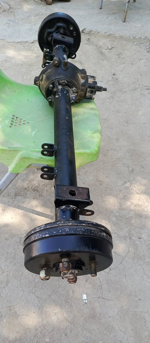 سلام عليكم .
متاح أگسن MTR 
مديل 18
السعر 50 قفل 
شرط فول انطيك ضمان بيه على الفحص .
مكاني ابصخير .
اتصل. ***********
