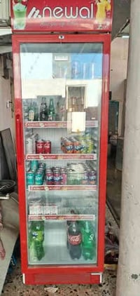 هاي عارضات للبيع مستخدم شي قليل سعر الواحدة 400 وبي مجال ملاحضة اني مك...