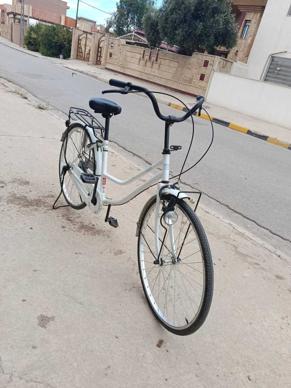 بايسكل عبد حليم مستعمل شهر للبيع (130) بيه مجال 
عنوان: موصل/ حمدانية بغديدا

موبايل ***********

موبايل ***********

ملاحضة: شراي يخابر  او يراسل
