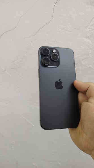 ايفون 15 برو ماكس للبيع الجهاز بلاد كله ذاكره 256 وبطاريته 88 مثل ماموضح بل صور الجهاز زلغ مابي نضيف حيل السعر 925 وبي مجال المكان بغداد البياع رقم الهاتف ***********
